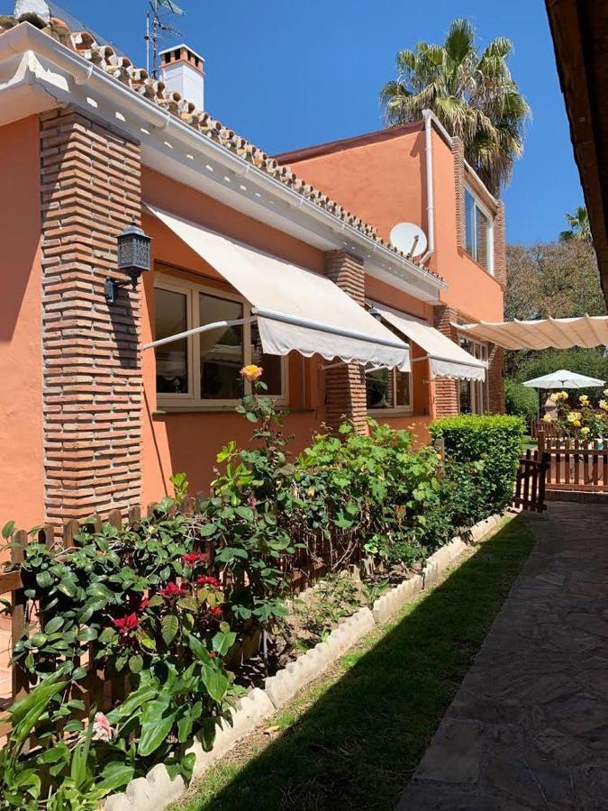 Chalet Con Piscina A 50 M De La Playa . Marbella Ngoại thất bức ảnh